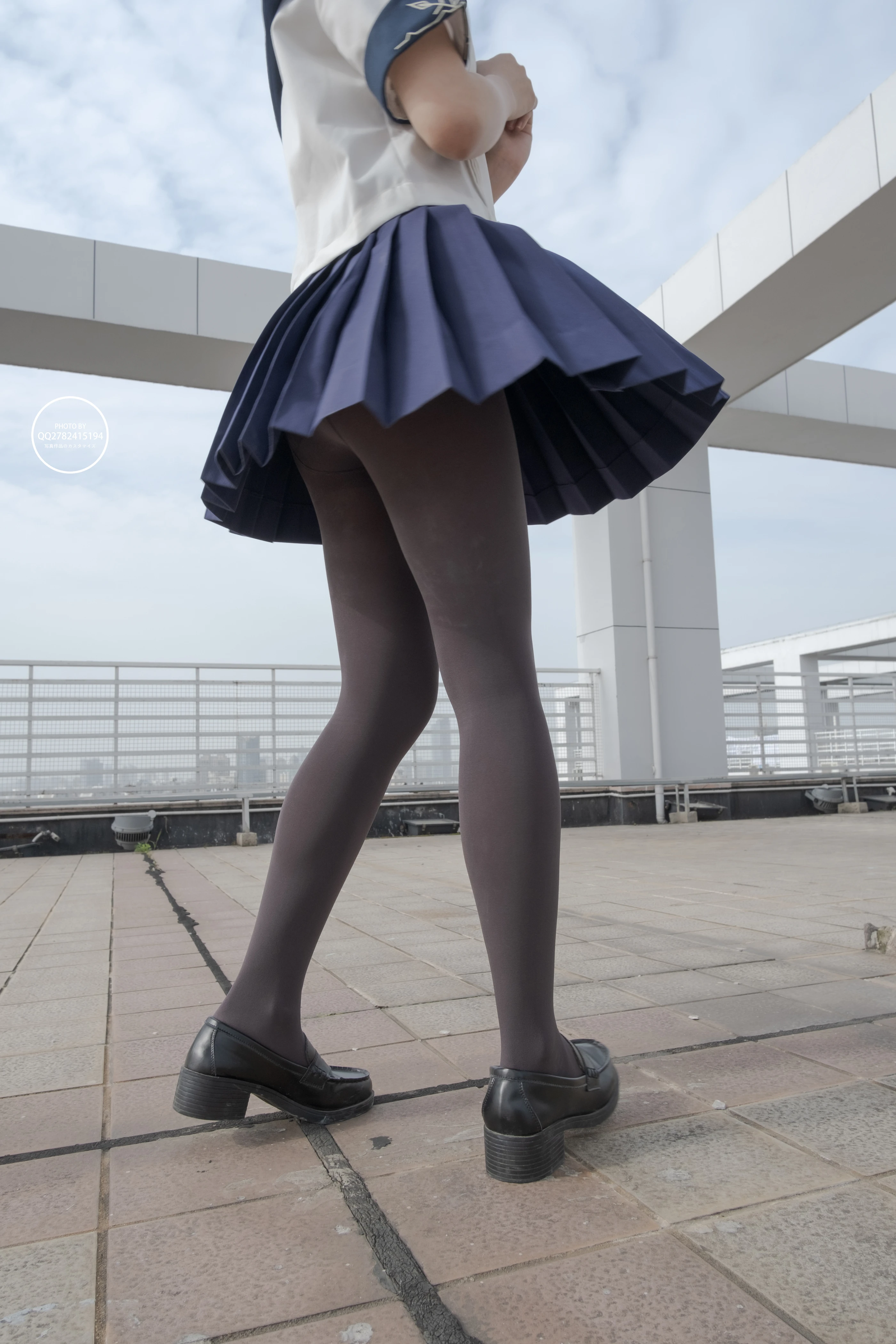 森萝财团 有料 NO.039 小香 天台上的JK灰丝美少女 [90P]插图